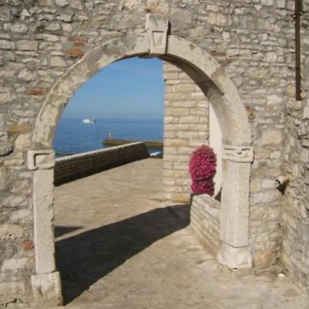 Gianna N2, 600 M From The *