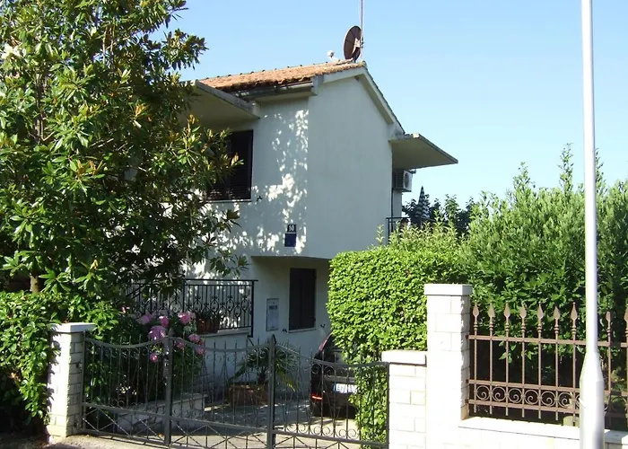 Gianna N2, 600 M From The Apartmán