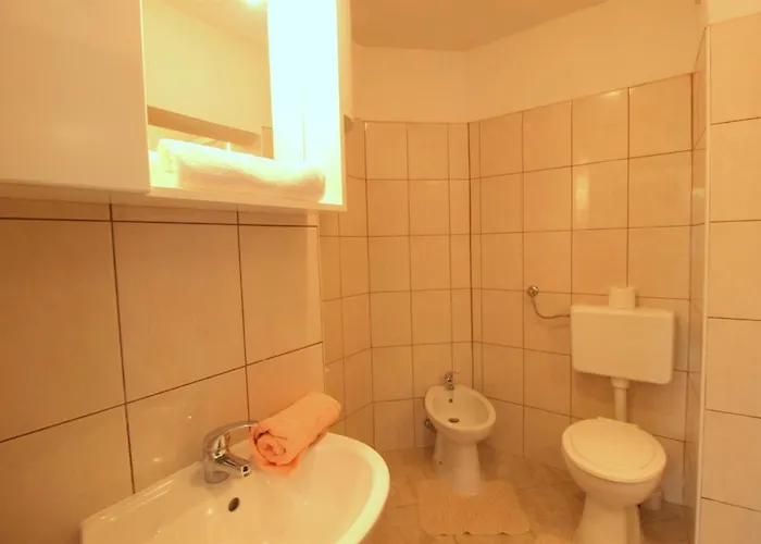 Appartamento Gianna N2, 600 M From The *