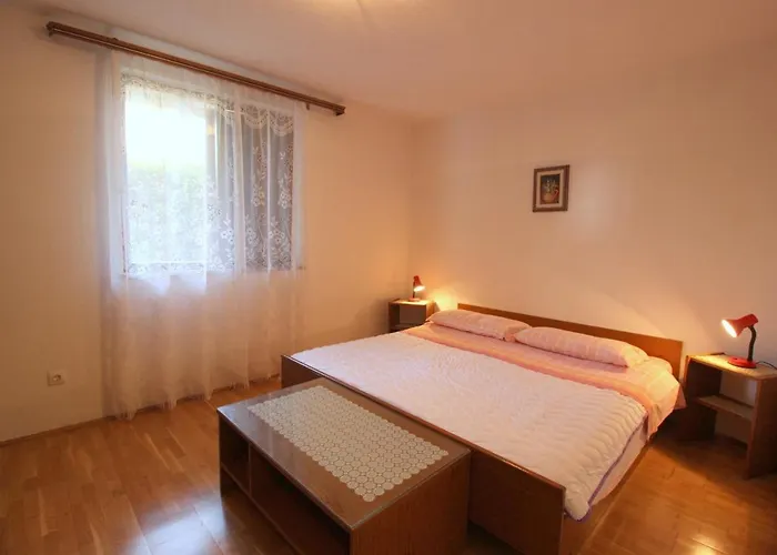 Appartamento Gianna N2, 600 M From The
