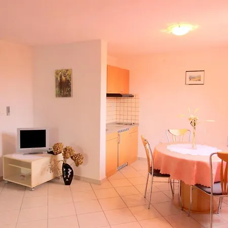Gianna N2, 600 M From The * Novigrad Istria